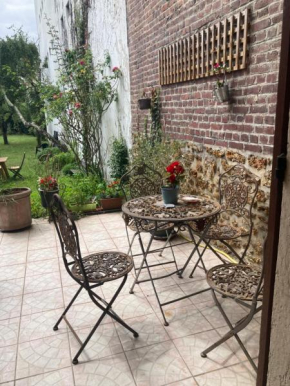 Studio avec terrasse sur jardin